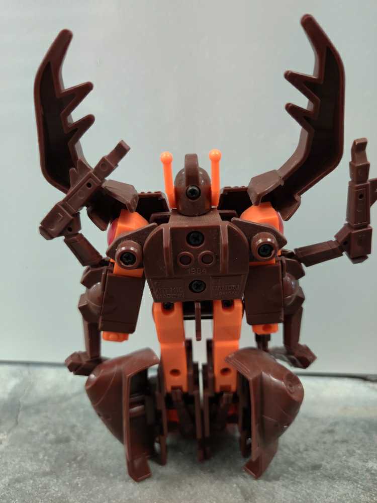 Chop Shop 2nd (Broken Leg) Project Deluxe Insecticon  - Hasbro (1985) action figure collectible - Main Image 3