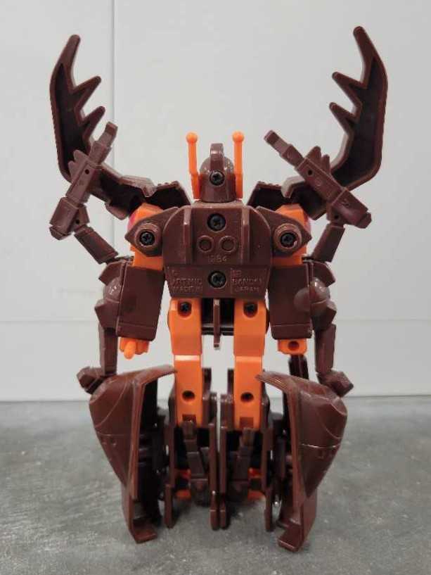 Chop Shop 2nd (Broken Leg) Project Deluxe Insecticon  - Hasbro (1985) action figure collectible - Main Image 4