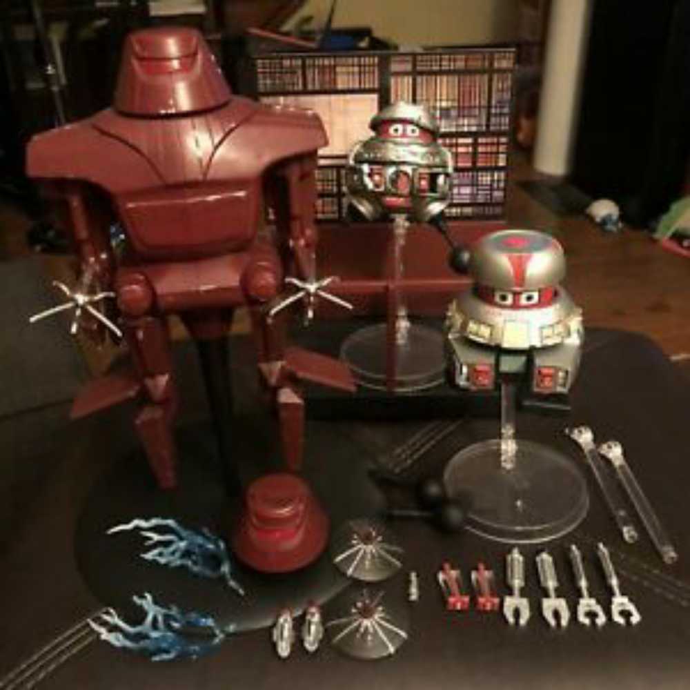 Maximilian - Diamond Select (Black Hole) action figure collectible [Barcode 699122837900] - Main Image 3