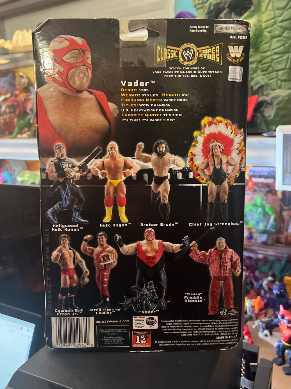 Vader - Jakks Pacific - WWE (Classic Superstars) action figure collectible [Barcode 039897929620] - Main Image 2