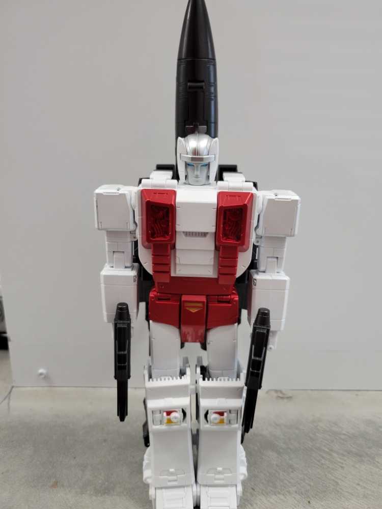 Air Raid FT-30B Iceman - Fans Toys (Transformers G1) action figure collectible [Barcode 6832037007219] - Main Image 2