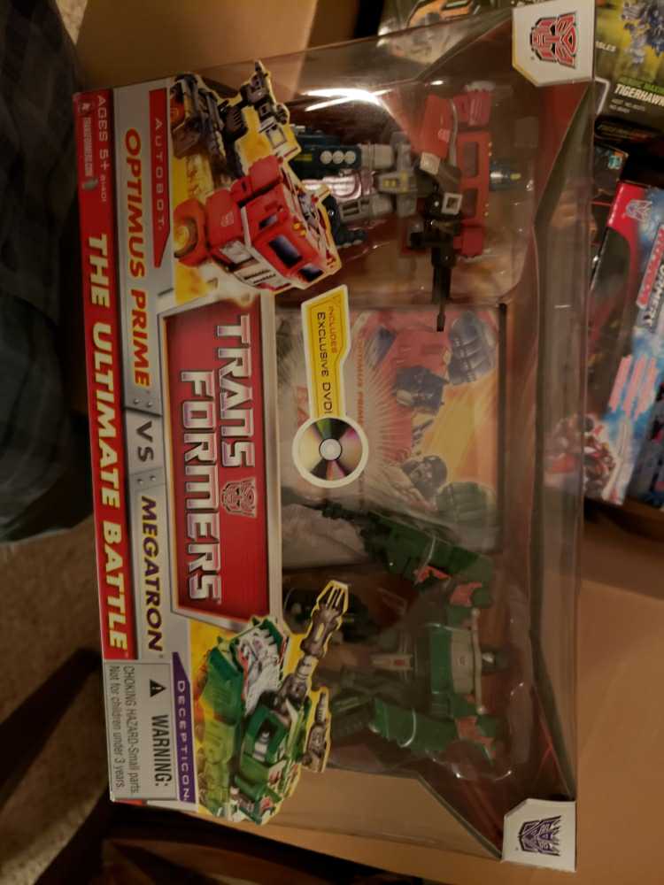 Optimus Prime Vs Megatron - Hasbro (Multipack) action figure collectible [Barcode 653569206057] - Main Image 2