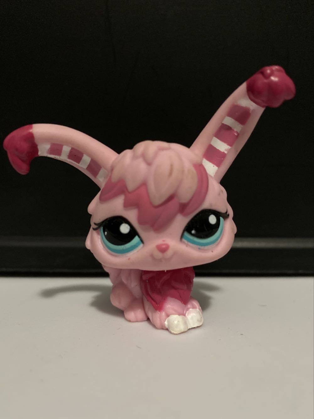 Daniel Alfredsson (white)