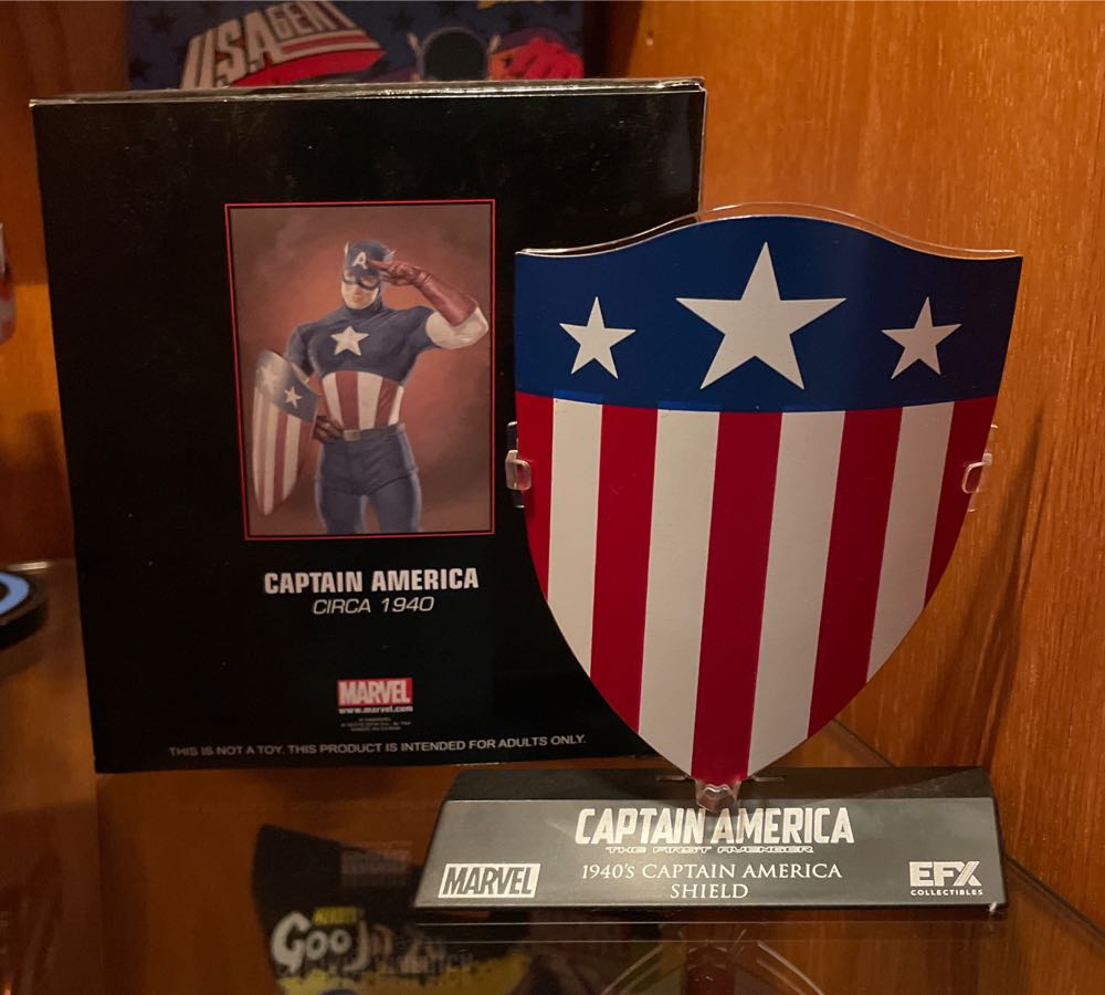 Captain America ’s Shield - EFX (MCU) action figure collectible [Barcode 844818000827] - Main Image 2