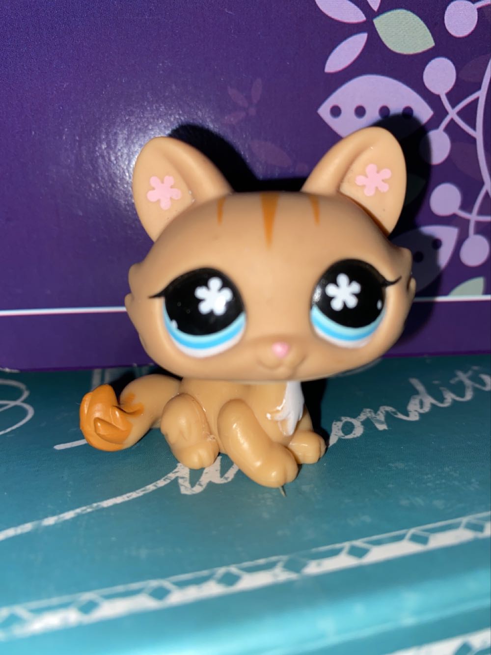 Cat Flower Eyes   action figure collectible - Main Image 1