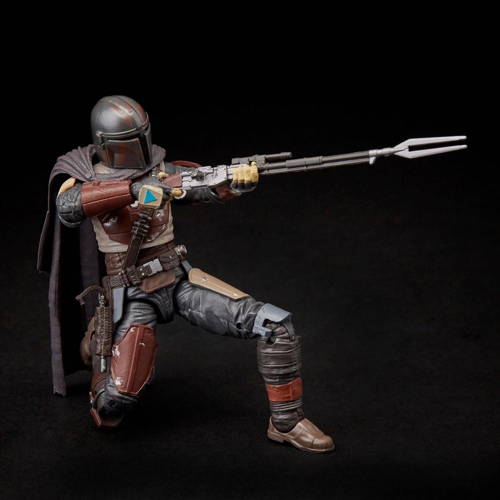 The Mandalorian - Hasbro (Star Wars: The Black Series) action figure collectible [Barcode 630509867127] - Main Image 3