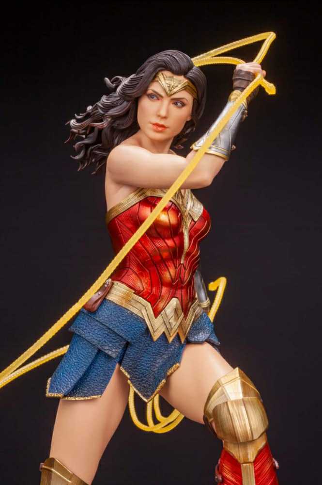 Wonder Woman, Wonder Woman 1984 - Kotobukiya (Wonder Woman 1984 (2020)) action figure collectible - Main Image 2