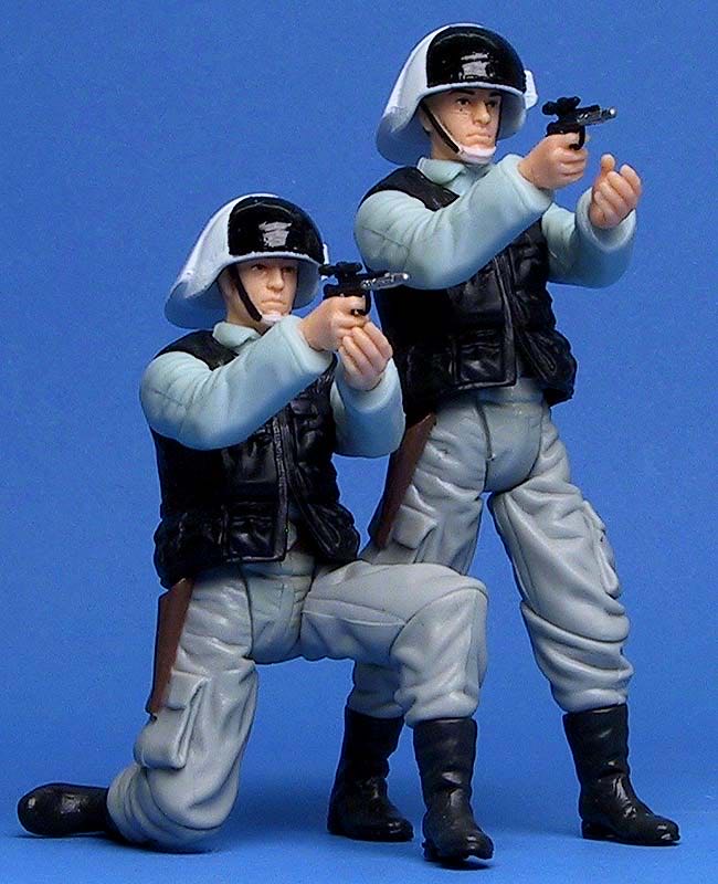 Rebel Trooper (Tantive IV Defender) - Hasbro (Star Wars - Saga 2002) action figure collectible [Barcode 076930849934] - Main Image 4