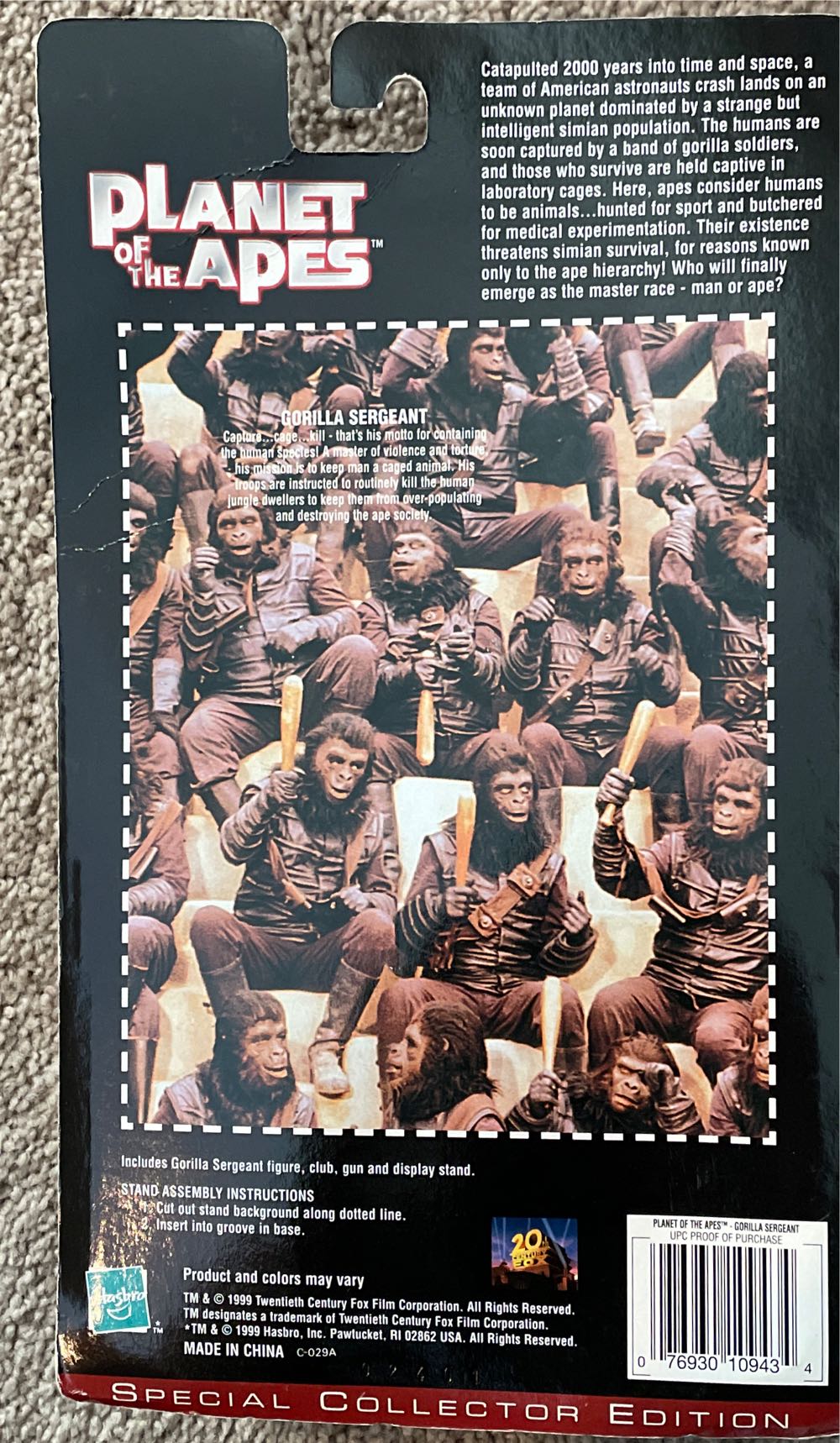 Planet Of The Apes Action Figure Attar - Hasbro (Planet Of The Apes) action figure collectible [Barcode 076930521076] - Main Image 2