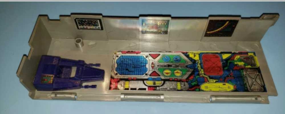 Optimus Prime (Original 1985) - Hasbro (Transformers Parts) action figure collectible - Main Image 3