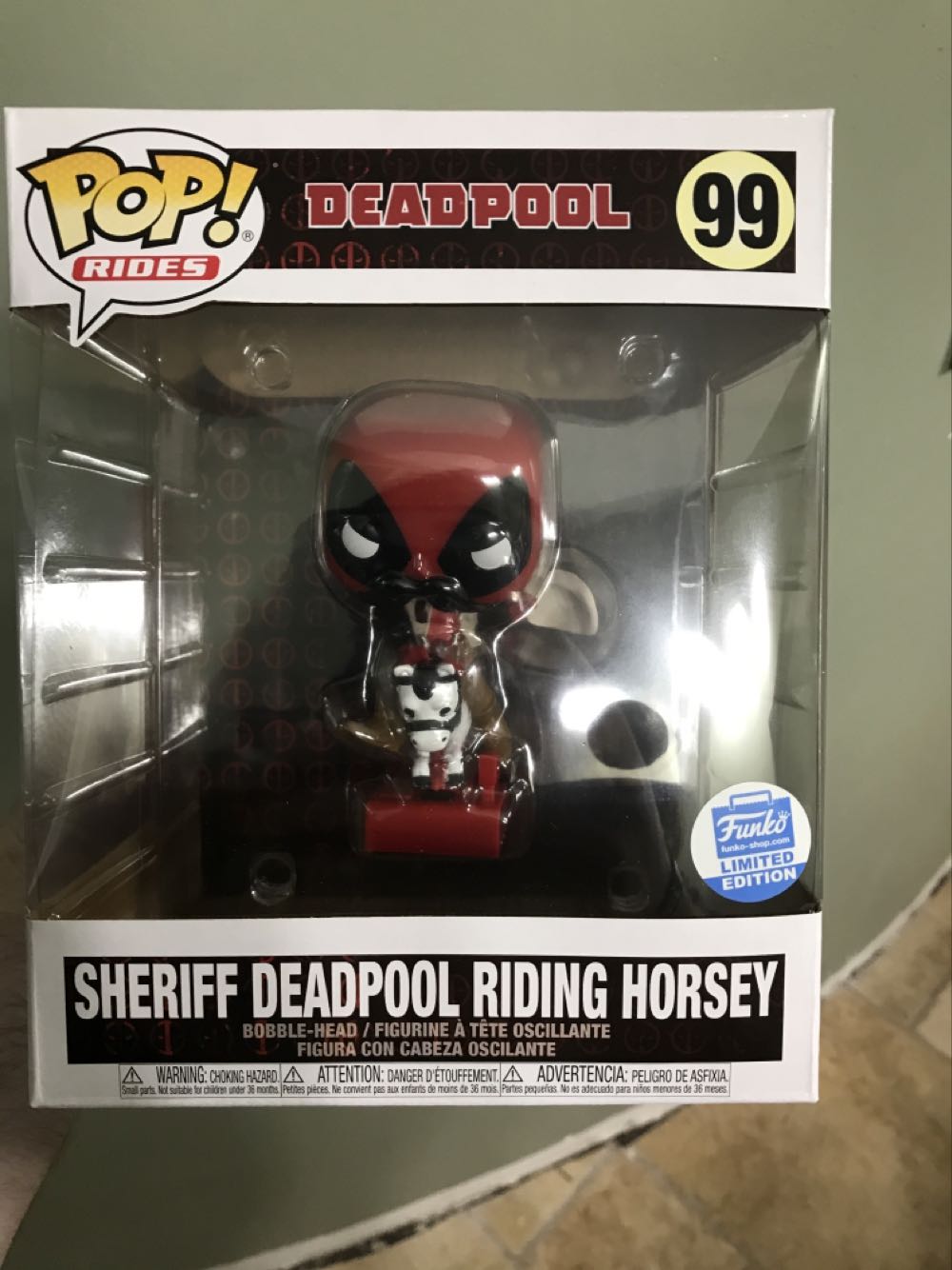 Justice League Figurines: Batman