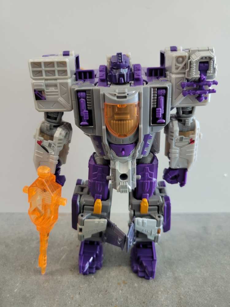 Tidal Wave With Fathom Seige On Cybertron Toys"R"Us  - Hasbro (Titans Return) action figure collectible - Main Image 2