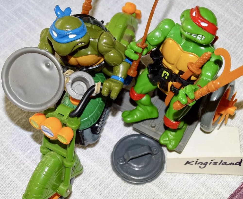 TMNT Sewer Cycle  (Teenage Mutant Ninja Turtles) action figure collectible - Main Image 2