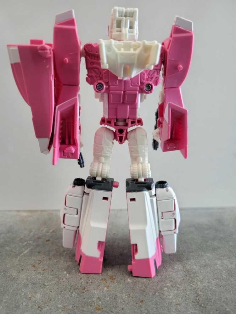 Arcee With Leinad And Ultra Magnus NYCC 2017 Hascon - Hasbro (Titans Return) action figure collectible - Main Image 3