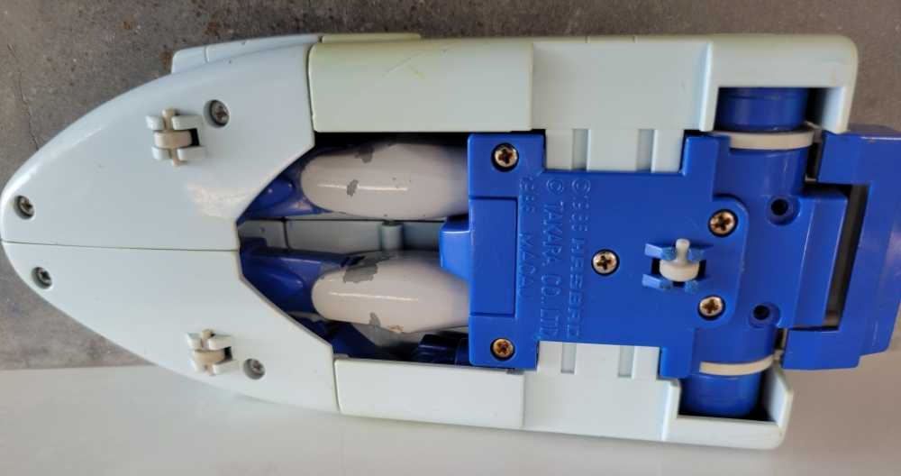 Scourge 3rd Vehicle Mode - Hasbro (1986) action figure collectible - Main Image 4