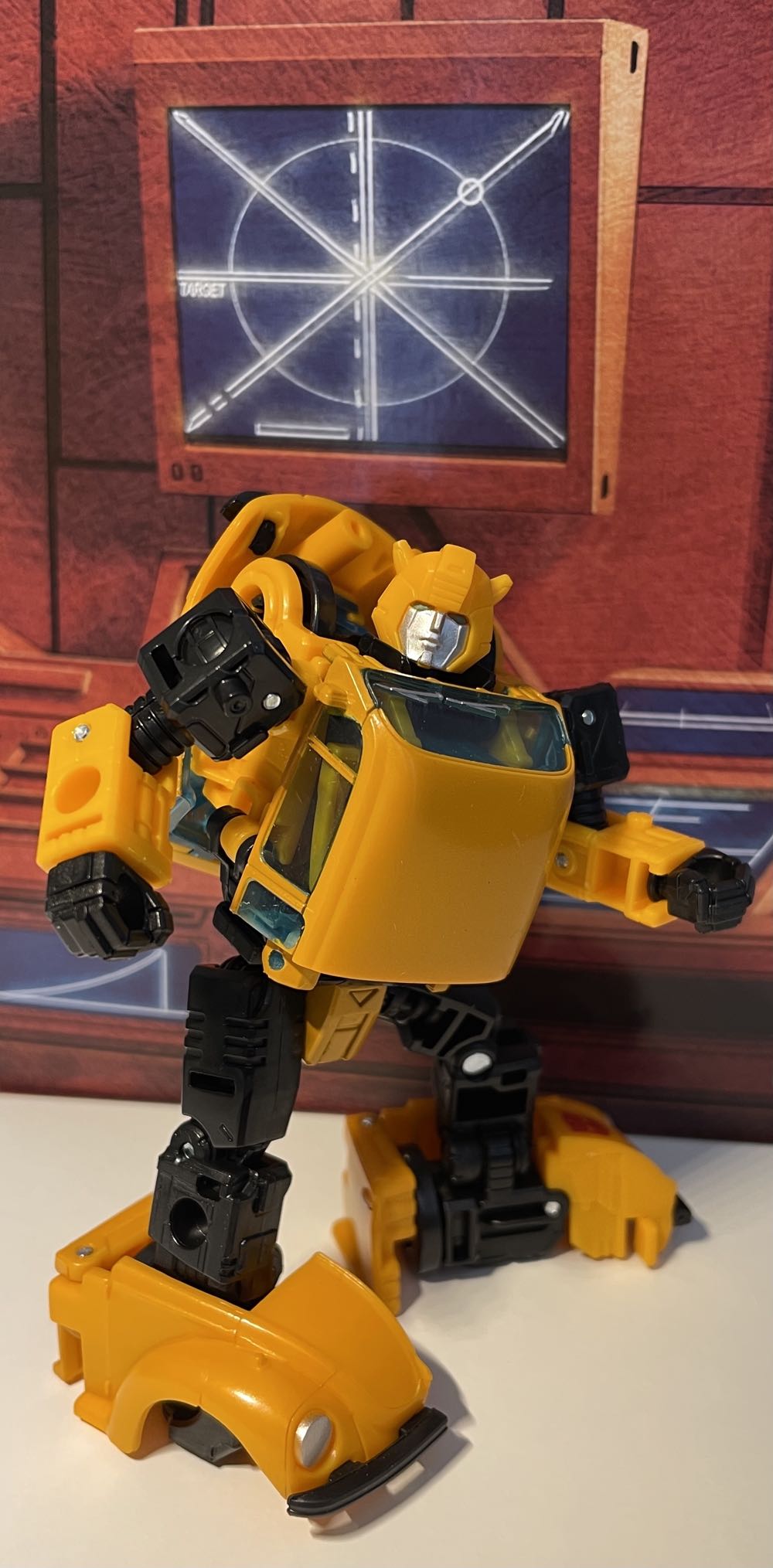 Bumblebee - Hasbro (Transformers Earthrise) action figure collectible - Main Image 3