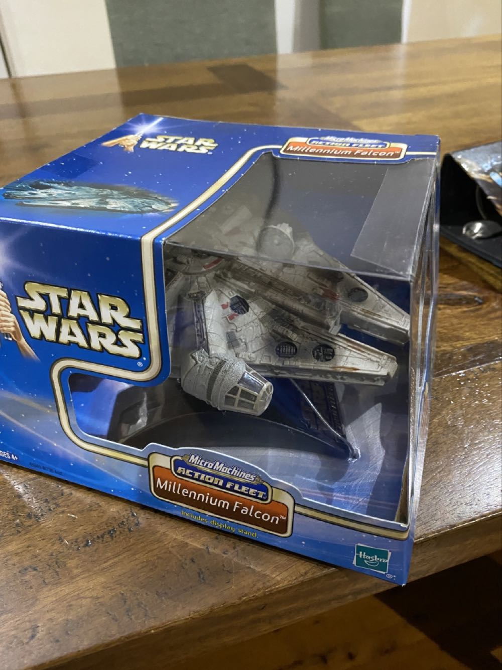 Micromachines Action Fleet Millenium Falcon  (2002-2003 Star Wars Saga) action figure collectible [Barcode 076930468494] - Main Image 2