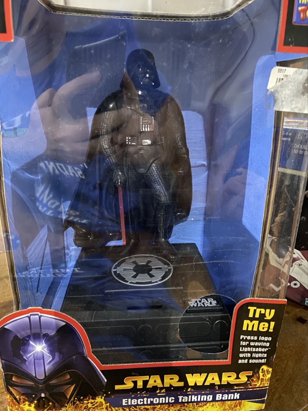 Star Wars Darth Vader Talking Bank - Think Way Toys (1995-2000 The Power of the Force) action figure collectible [Barcode 064442139032] - Main Image 2