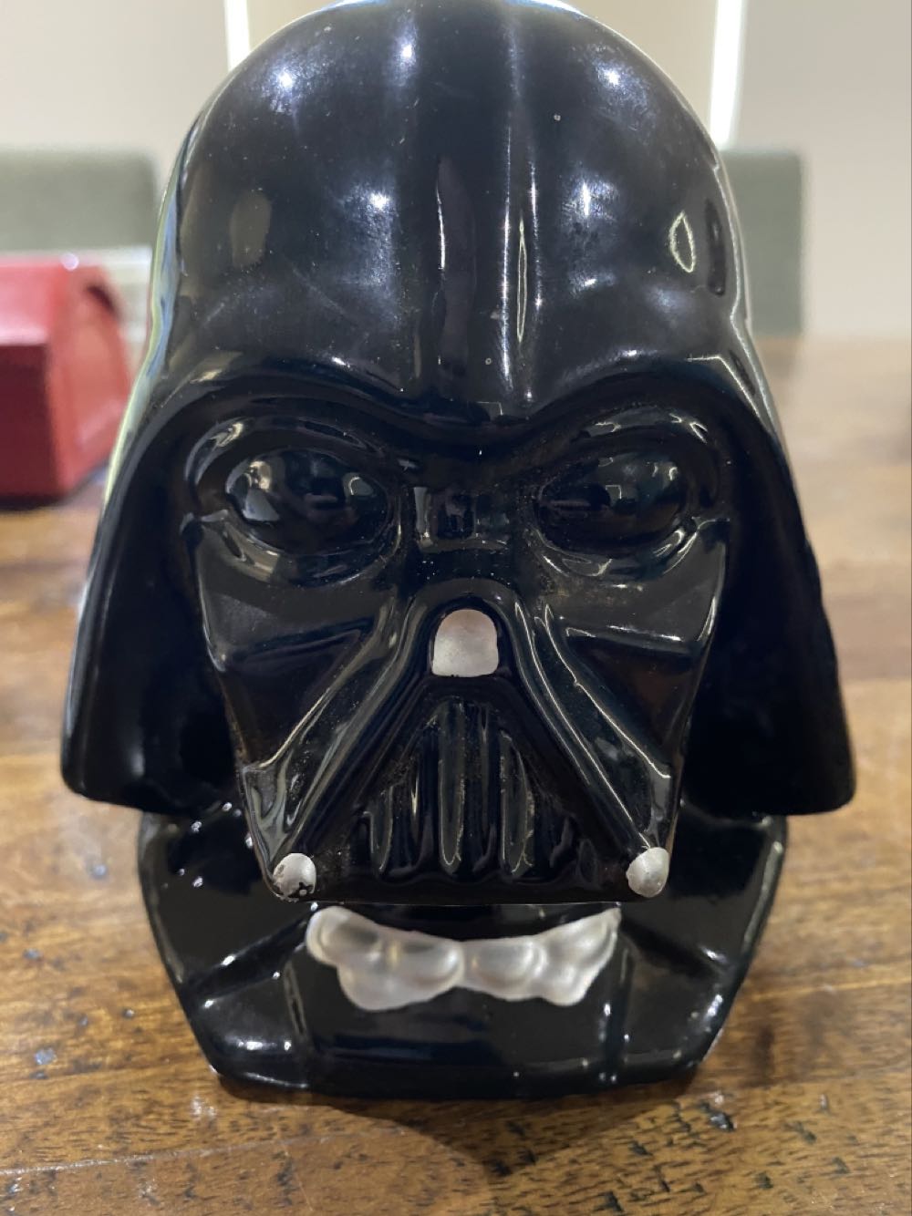 NECA 8” Ace Ventura Pet Detective Shady Acres Action Figure with Shih Tzu