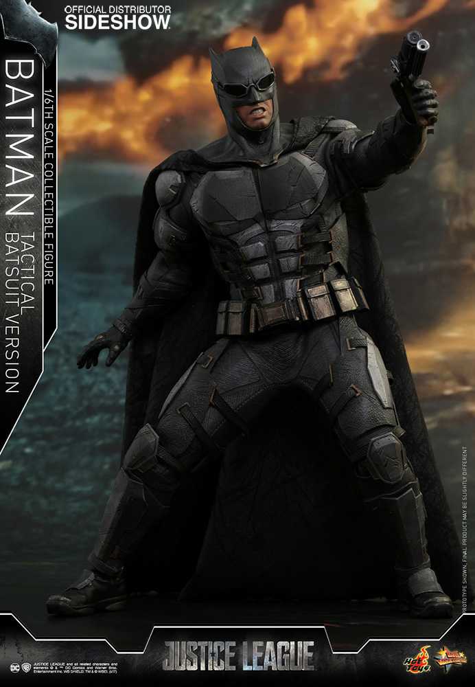 Batman, Tactical Batsuit Version, Justice League (1:6) - Hot Toys (Justice League (2017)) action figure collectible - Main Image 2