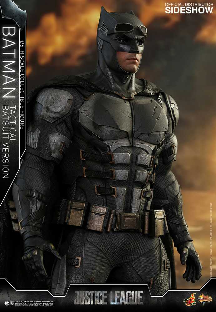 Batman, Tactical Batsuit Version, Justice League (1:6) - Hot Toys (Justice League (2017)) action figure collectible - Main Image 3