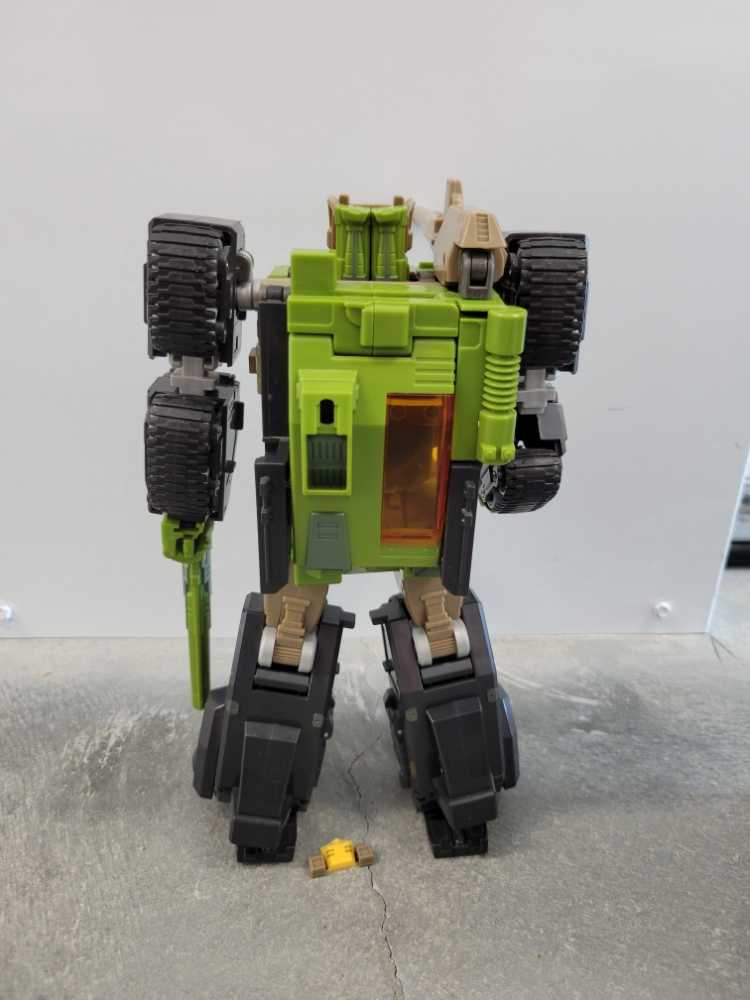 Hardhead RM-04 (Ironwill) - Maketoys (Headmasters) action figure collectible - Main Image 3