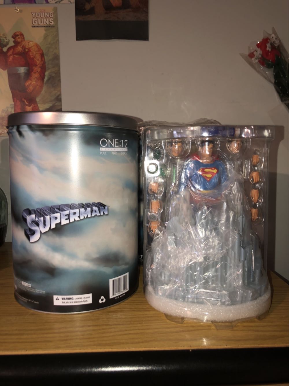 Mezco Dc Superman Reeves Exclusive - One:12 Collective By Mezco Toyz action figure collectible - Main Image 2