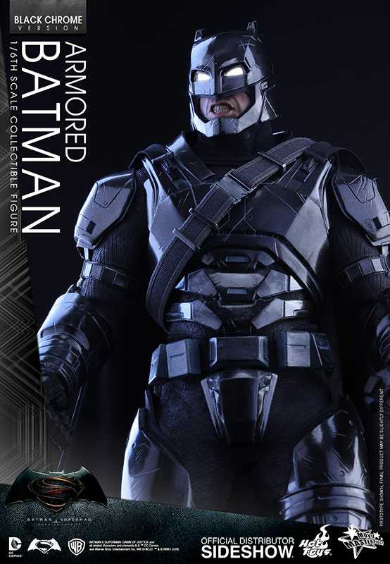 Batman, Armored (Chrome Version), Batman vs Superman: Dawn of Justice (1:6) - Hot Toys (Batman vs Superman: Dawn of Justice (2017)) action figure collectible - Main Image 3