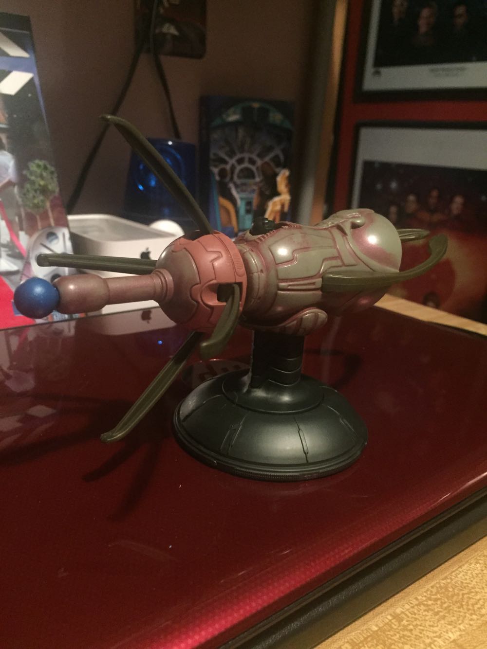 Apricotta Ambergleam & Sunset Glimmerbug