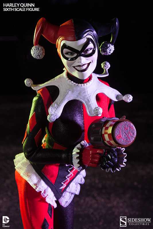 Hidden Dungeon Only I Can Enter (Alice) - Sideshow Collectibles (DC Comics) action figure collectible - Main Image 3
