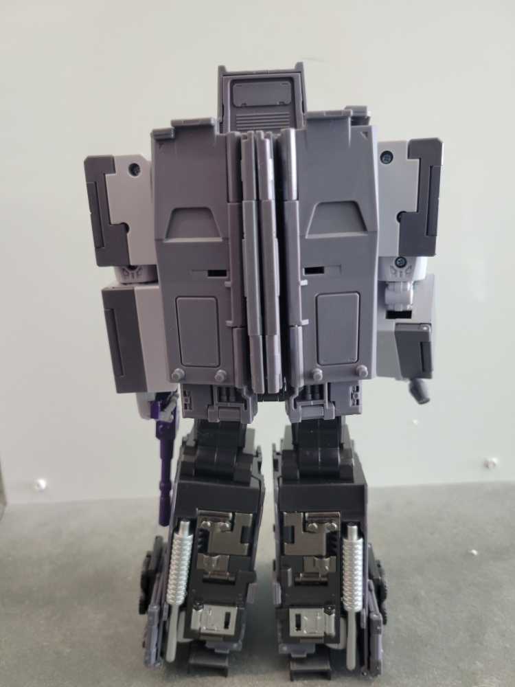 Motormaster FT-31A (Roadking) - Fans Toys (Transformers G1) action figure collectible - Main Image 3