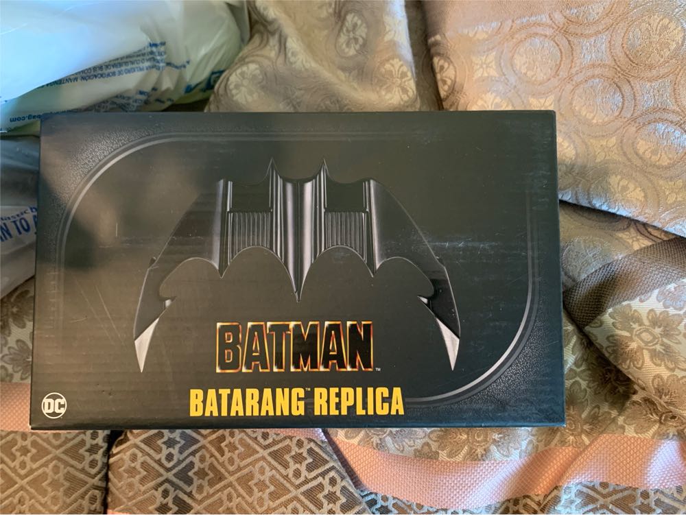 Batman: Batarang Replica - Neca/Reel Toys (Batman 89) action figure collectible [Barcode 634482614457] - Main Image 2
