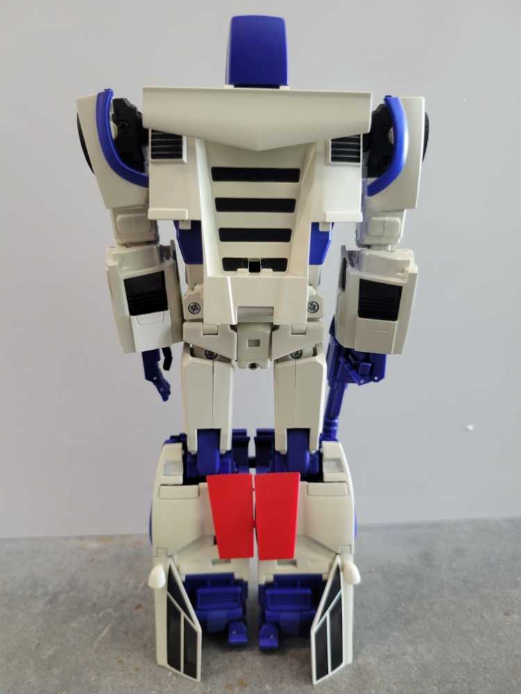 Breakdown FT-31C (Spoiler) - Fans Toys (Transformers G1) action figure collectible - Main Image 3