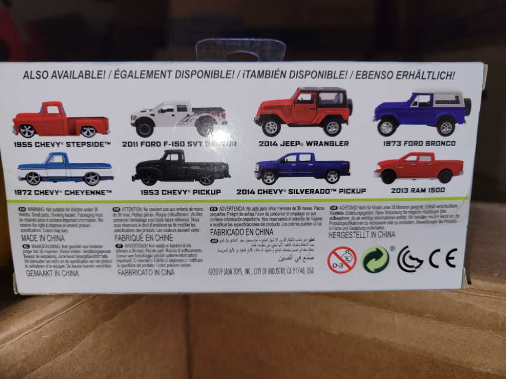 Jada Just Trucks 1973 Ford Bronco - JADA TOYS, Inc. action figure collectible [Barcode 801310240762] - Main Image 3