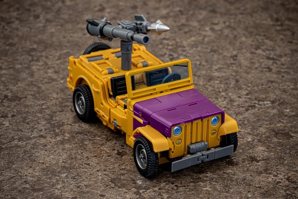 Mastermind Creations PS-15 Fraudo - MMC Ocular Max (3rd Party Transformers Masterpiece) action figure collectible - Main Image 2