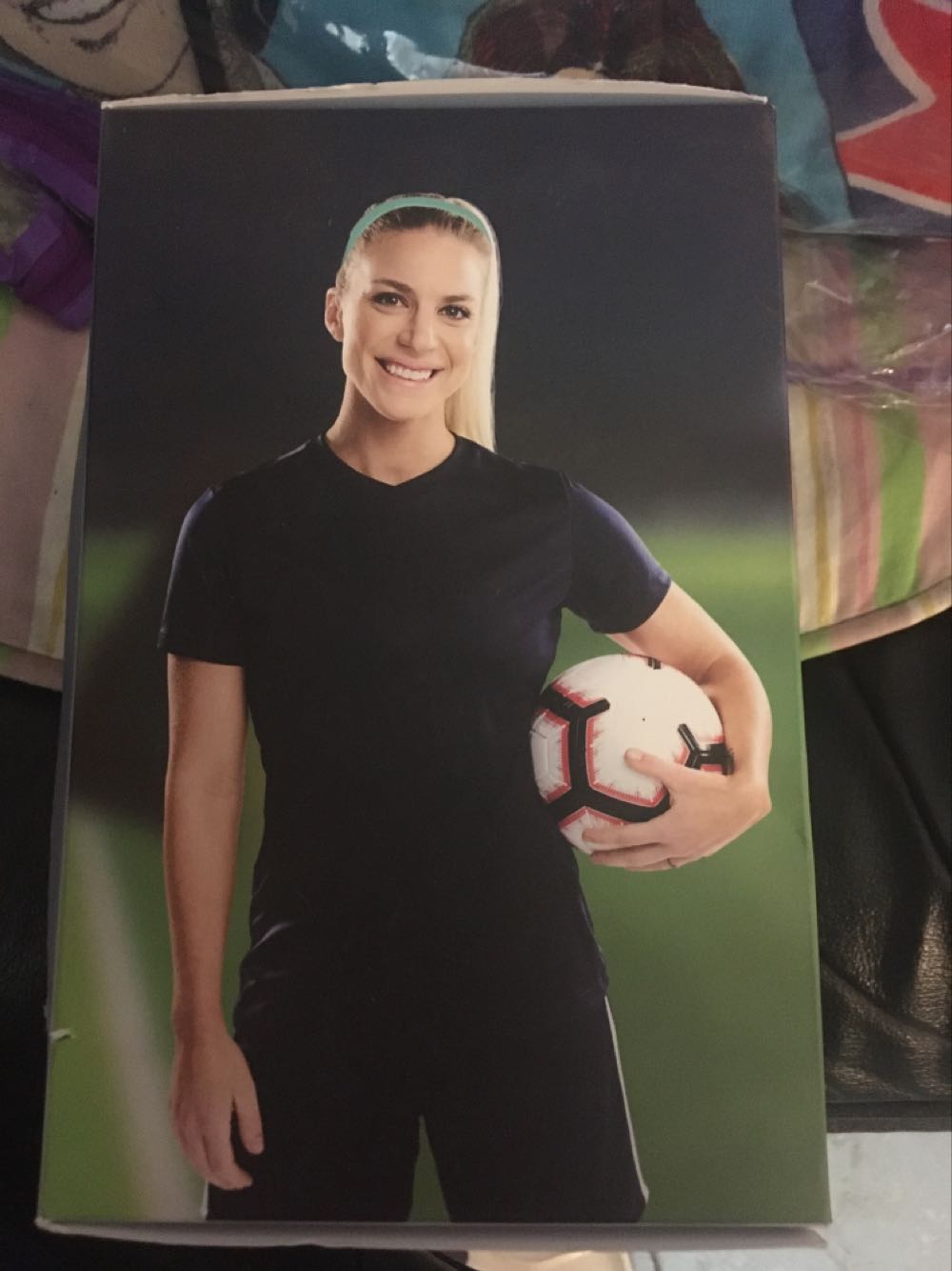 Julie Ertz Soccer #8 - CultureFly (USWNT) action figure collectible [Barcode 840070000315] - Main Image 2