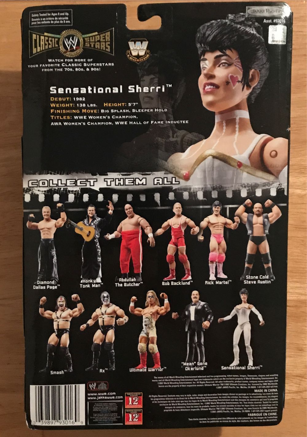 Sensational Sherri - Jakks Pacific (WWE Classic Superstars) action figure collectible [Barcode 039897930169] - Main Image 2