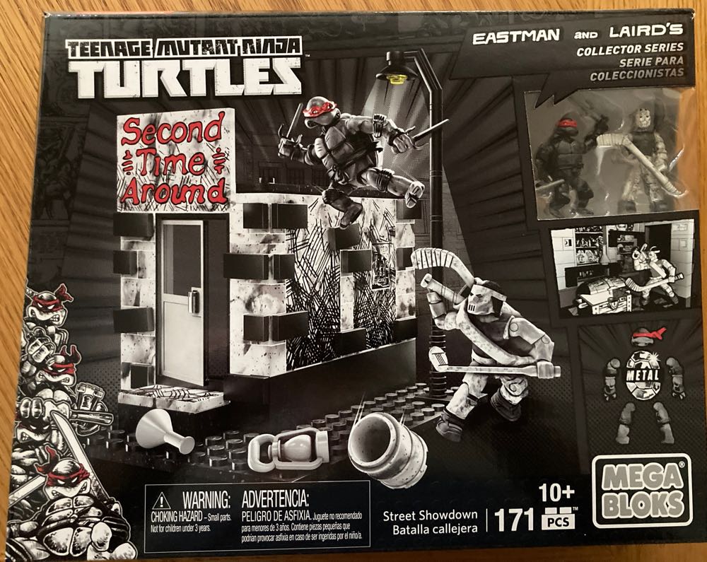 TMNT: Mega Bloks Eastman and Laird’s Teenage Mutant Ninja Turtles - Street Showdown - Mega Bloks (Eastman and Laird’s Teenage Mutant Ninja Turtles) action figure collectible [Barcode 887961315042] - Main Image 3