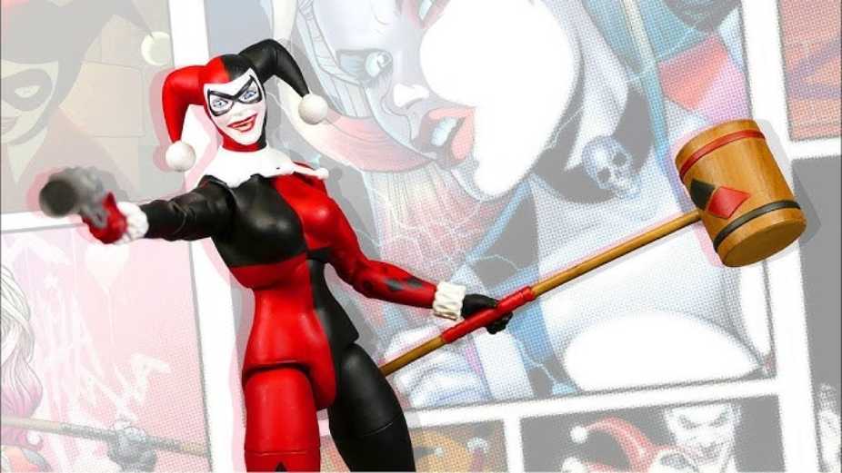 Harley Quinn - DC Collectibles (DC Essentials) action figure collectible [Barcode 761941355450] - Main Image 4