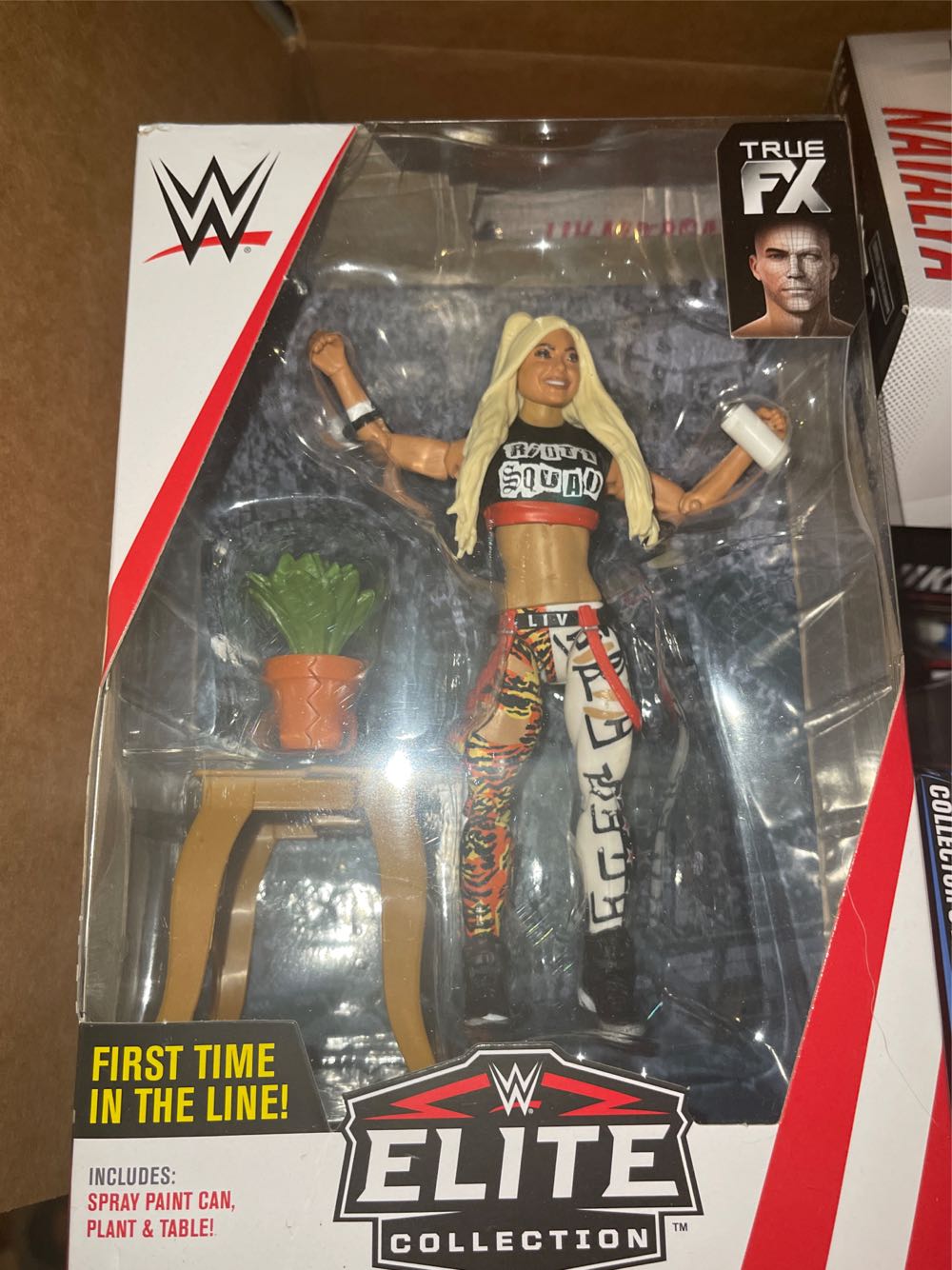Wwe Liv Morgan Elite Collection Action Figure - Mattel action figure collectible [Barcode 887961740219] - Main Image 2