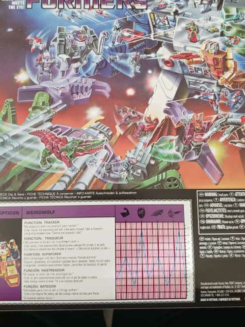 Transformers Headmaster Weirdwolf - Hasbro (Transformers Headmaster) action figure collectible [Barcode 5010993829019] - Main Image 2