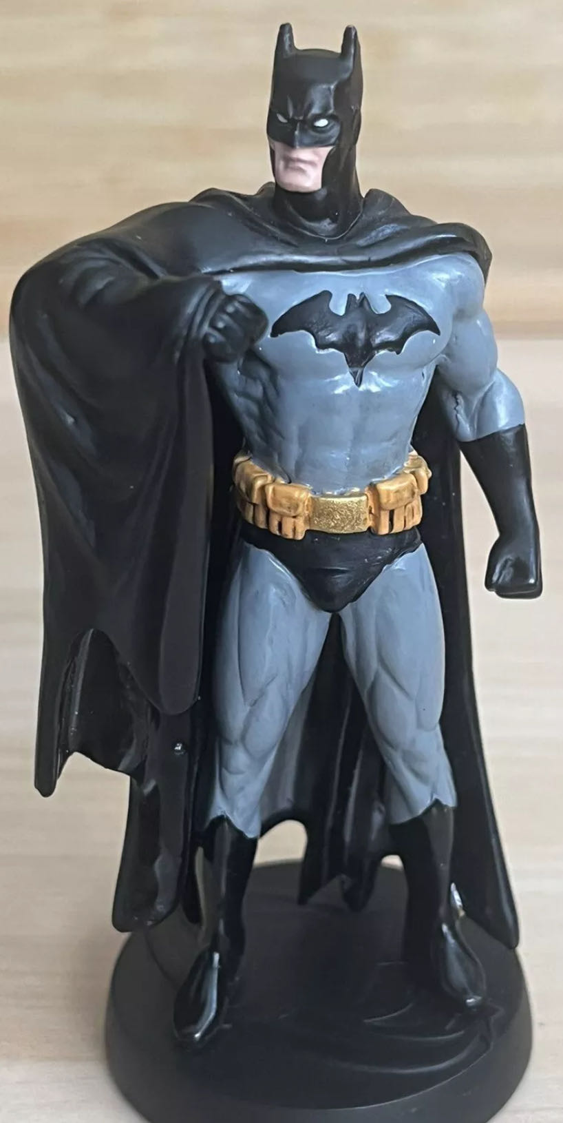 Eaglemoss Batman DC Comics Super Hero Collection Batman - Eaglemoss Collections (DC Comics Super Hero Collection) action figure collectible [Barcode 641945980554] - Main Image 3
