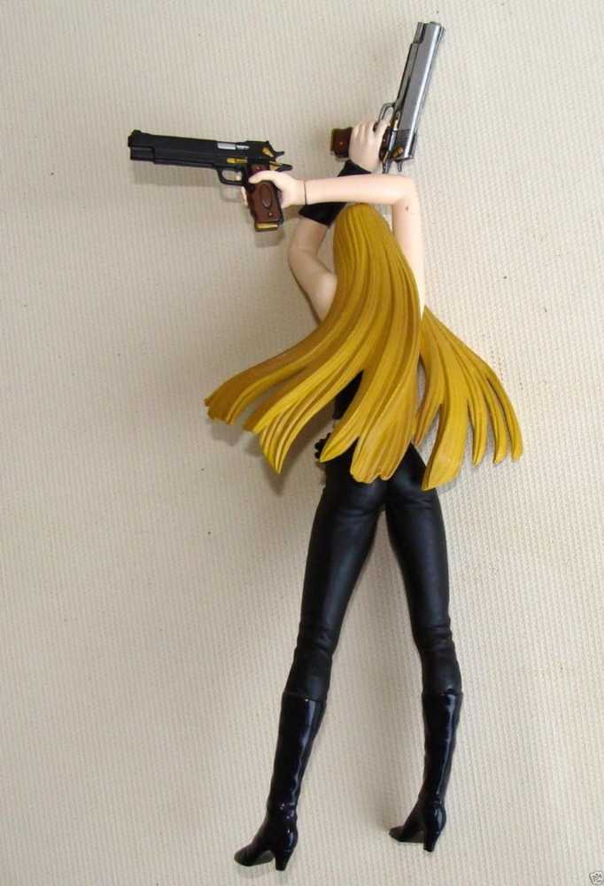 Toycom Devil May Cry Trish Figure - Toycom (Devil May Cry) action figure collectible [Barcode 693904311862] - Main Image 4