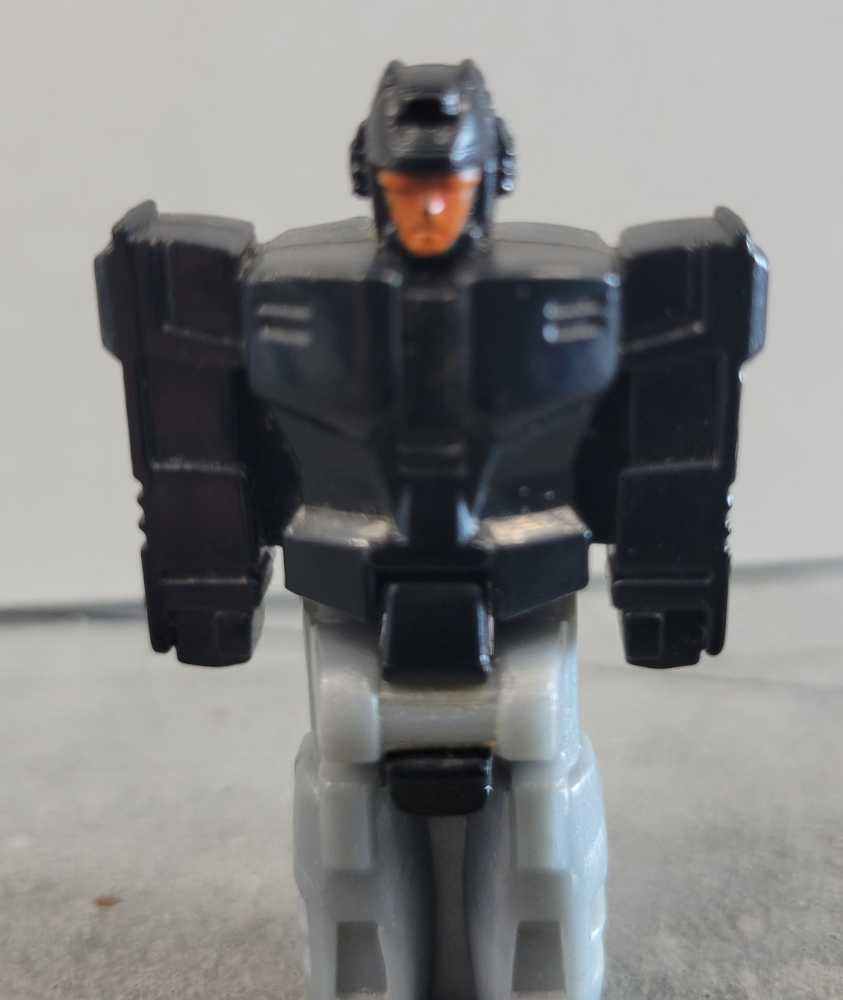 UN-12 |  Autobot Jazz