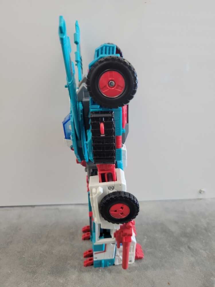 Quickswitch With Dynamus Chaos On Velocitron Toys"R"Us  - Hasbro (Titans Return) action figure collectible - Main Image 3