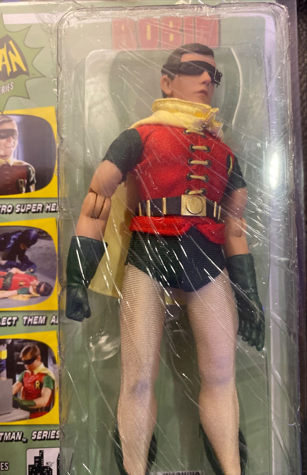 Robin - Figures Toy Company (Batman Classic TV Show) action figure collectible [Barcode 728028345247] - Main Image 4