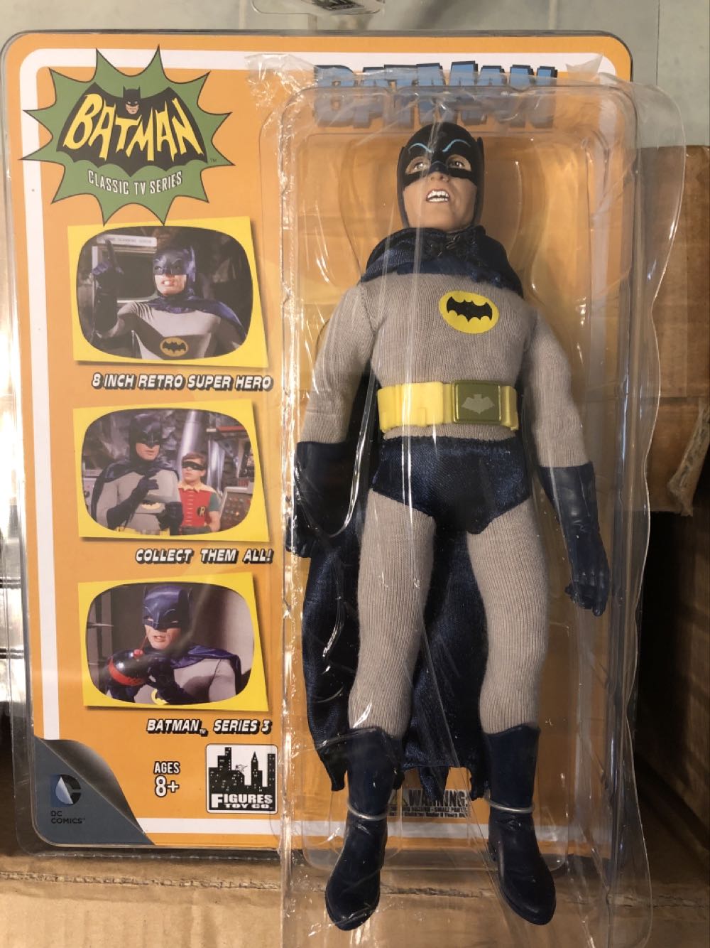 Batman - Batman Classic Tv Series - Figures Toy Company (Batman Classic TV Show) action figure collectible [Barcode 728028345230] - Main Image 2