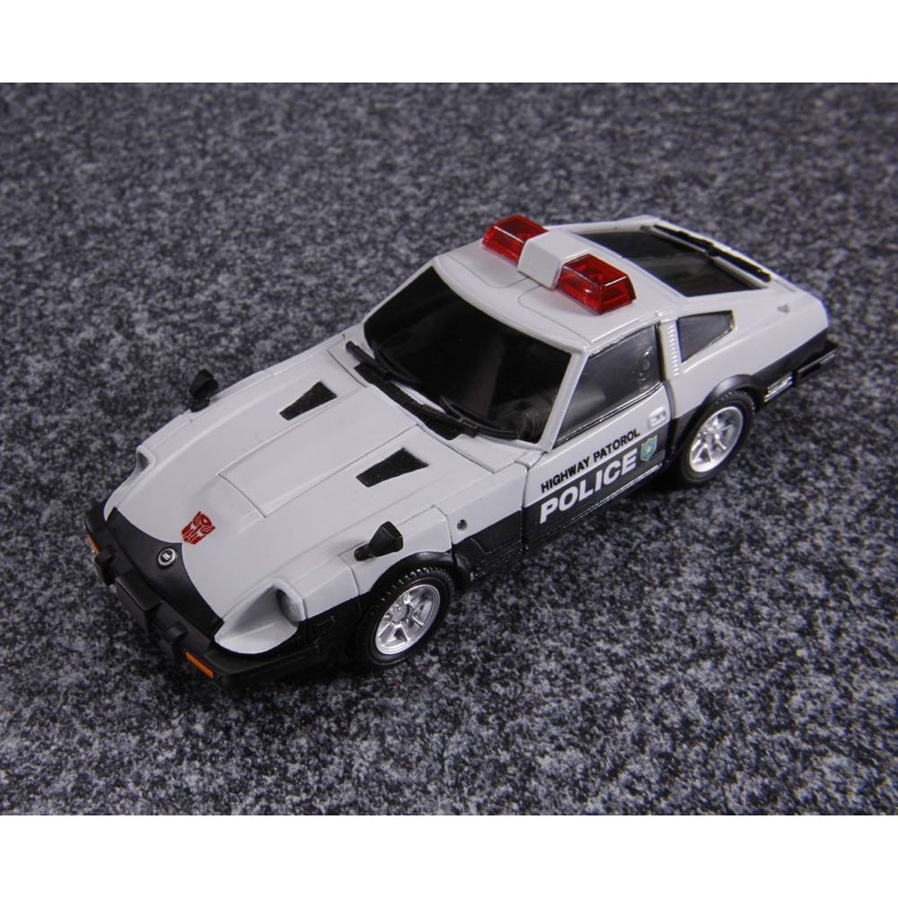 Prowl MP-17 - Takara Tomy (Transformers G1) action figure collectible - Main Image 2