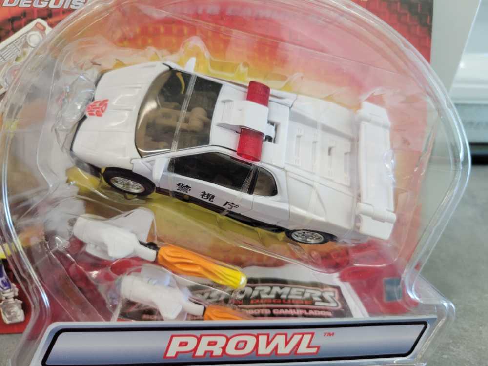 Prowl 1st Carded - Hasbro (Robots In Disguise RID) action figure collectible [Barcode 076930805923] - Main Image 2