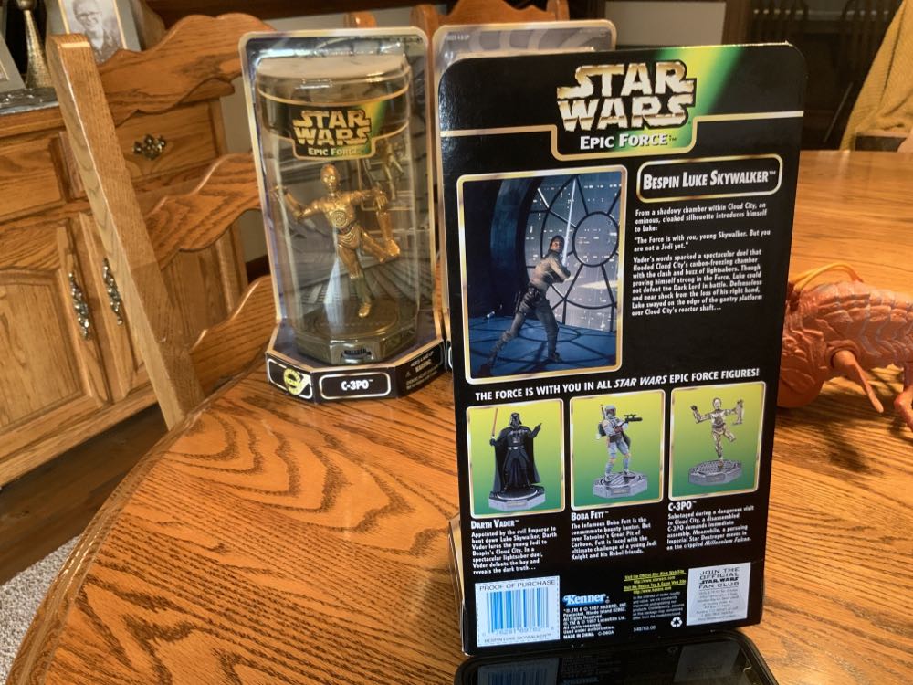 Bespin Luke Skywalker - Kenner / Hasbro (Space/Sc-Fi) action figure collectible [Barcode 076281697628] - Main Image 2